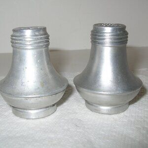 Vintage Aluminum Salt & Pepper Shakers Set w/Weighted Bottoms 2.5" Tall E